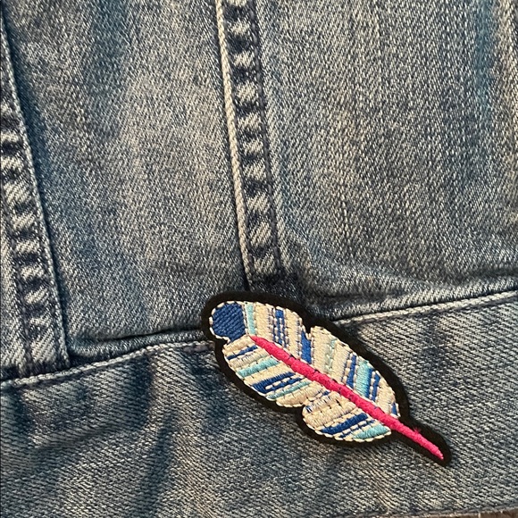 Merona Denim Jacket L w 8Iron ons separate now or can be ironed before shipping! - Picture 8 of 12